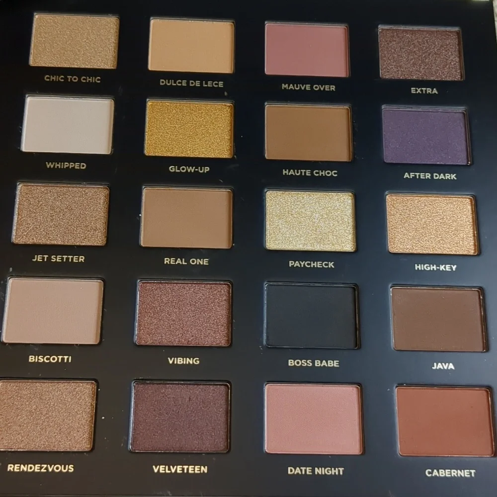 ICONIC London BOOMING & GLEAMING Eyeshadow Palette, 20 x5g/0.05oz